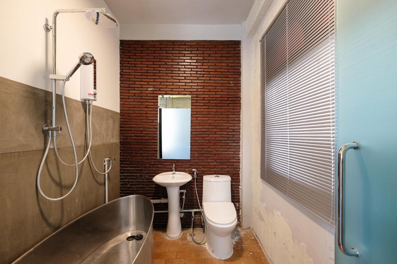 Ep1 Shophouse Hotel Bangkok Exterior photo