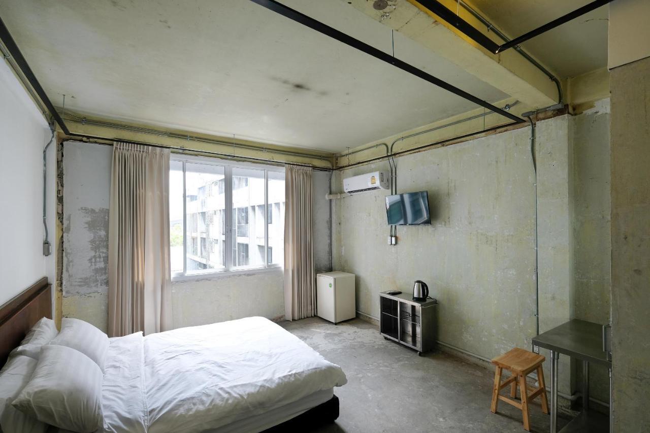 Ep1 Shophouse Hotel Bangkok Exterior photo